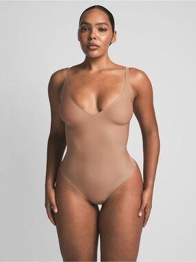 SKIMS Plunge Tan Bodysuit